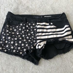 Black and White  Star Stripped Shorts Size 13